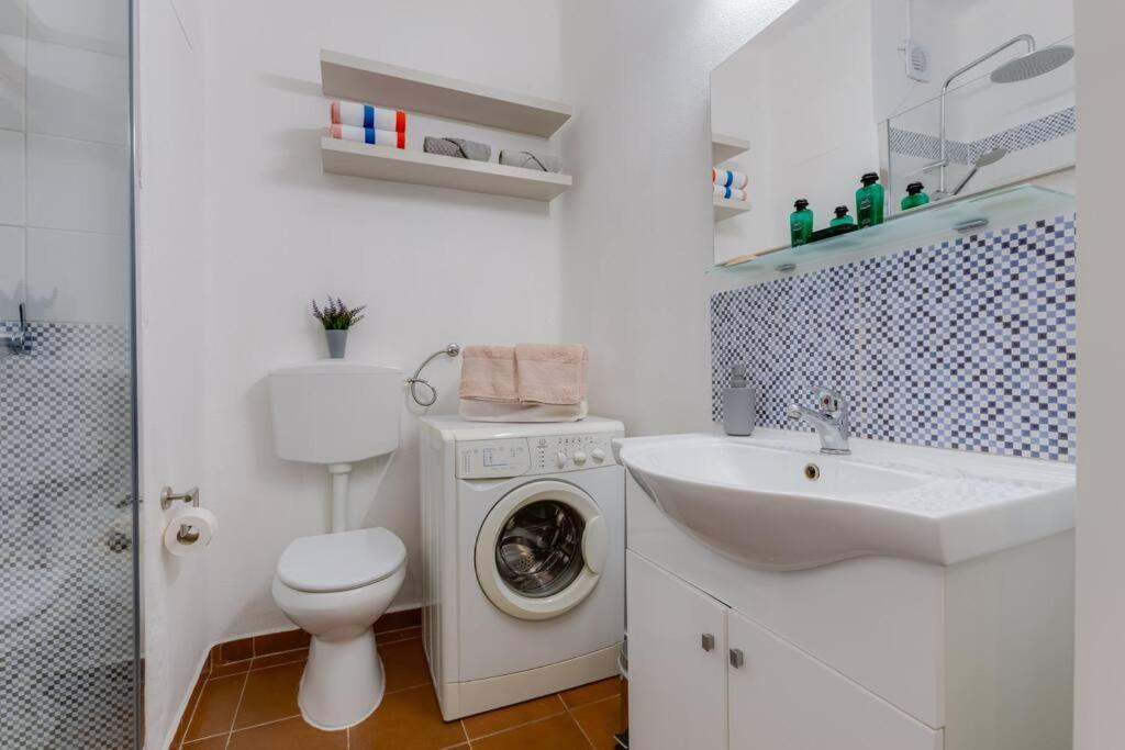 Apartment Magna - Com Ac, Renovado 4 Com Vista Piscina Em