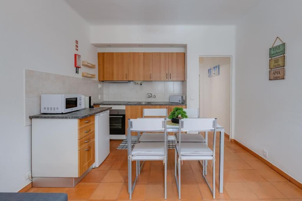Apartment Magna - Com Ac, Renovado 4 Com Vista Piscina Em *